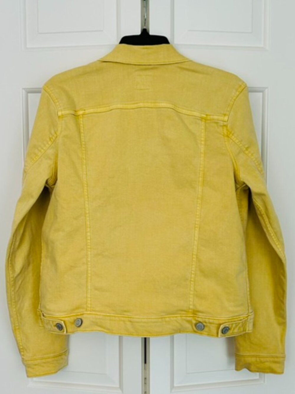 GAP Faded Yellow Icon Trucker Jean Jacket | Size Medium | Style 542310 - Picture 2 of 5